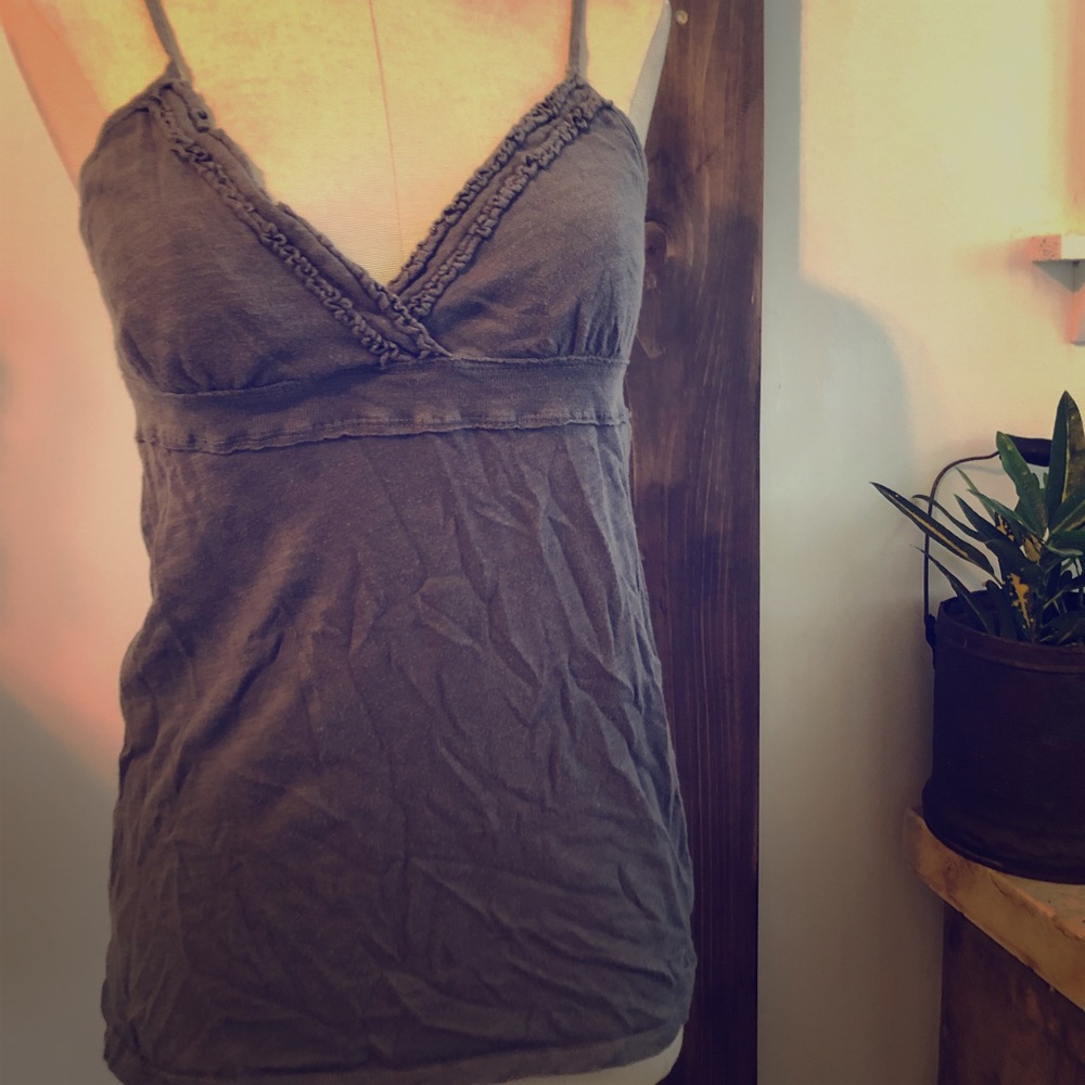 American Eagle tank top. Gray v neck.